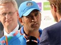 इंग्लैंड के खिलाड़ियों की हूटिंग पर भारतीय कप्तान महेंद्र सिंह धोनी रहे मौन