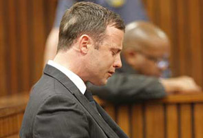 गर्लफ्रेंड की पूर्वनियोजित हत्या के दोषी नहीं हैं ऑस्कर पिस्टोरियस : जज