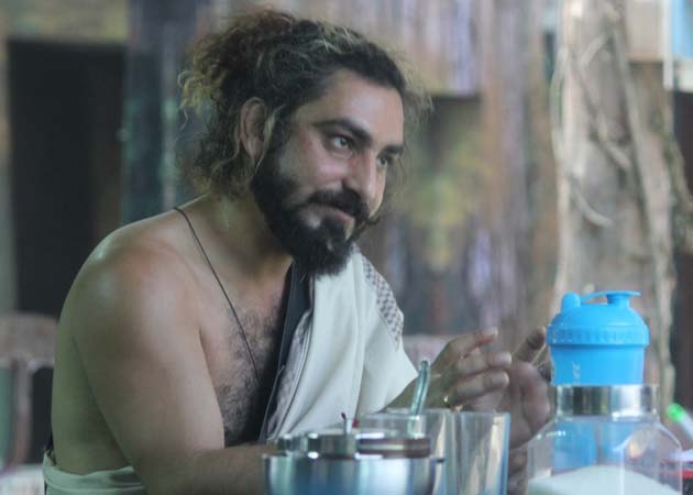 <i>Bigg Boss 8</i>: Tension on the Tip of The Iceberg