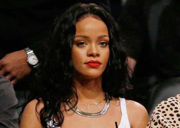 Rihanna to Cameo in Next <i>James Bond</i> Film?