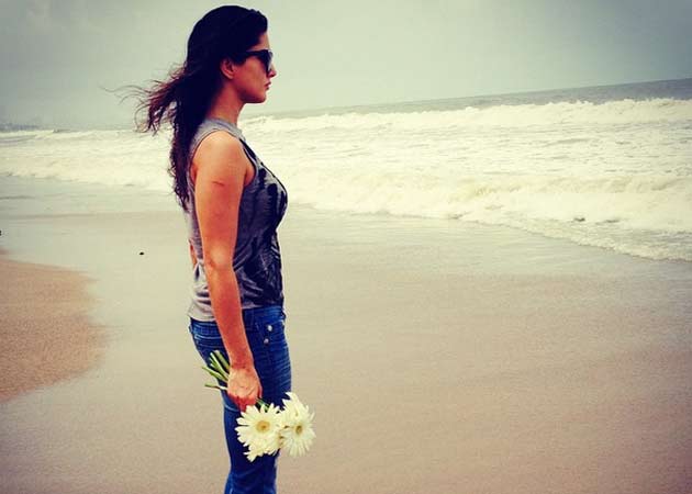 Sunny Leone Seeks Parents' Blessings For Sex-Comedy  <i>Mastizaade</i>