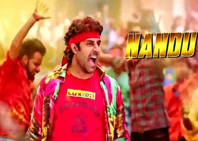 Welcome Nandu: A <i>Nagin Dance</i> in <i>Happy New Year</i> Starring Abhishek Bachchan