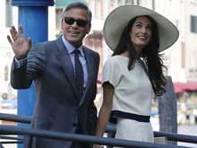 Mr and Mrs Clooney Enjoy Dinner With Close Friends, Family