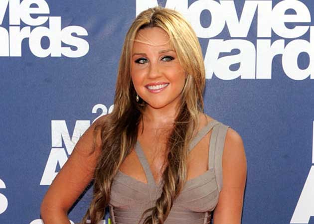 Amanda Bynes To Stay In Psychiatric Facility For One More Month