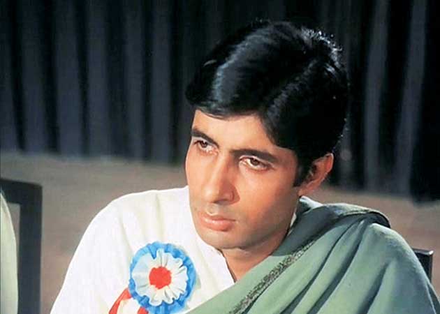 Amitabh Bachchan Misses "Godfather" Hrishikesh Mukherjee on Birth Anniversary