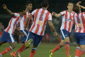 आईएसएल : उद्घाटन मुकाबले में कोलकाता ने मुंबई को 3-0 से हराया