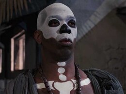 <i>James Bond</i> Villain Geoffrey Holder Dies at 84. <i>James Bond</i> Villain Geoffrey Holder Dies at 84.