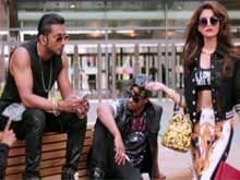 Yo Yo Honey Singh Chases Urvashi Rautela For a <i>Love Dose</i>