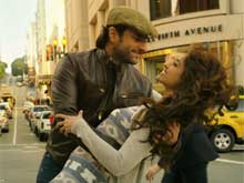 Saif Ali Khan, Ileana D'Cruz's Amorous Spell in <i>Jaise Mera Tu</i> From <i>Happy Ending</i>