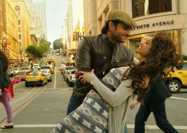 Saif Ali Khan, Ileana D'Cruz's Amorous Spell in <i>Jaise Mera Tu</i> From <i>Happy Ending</i>