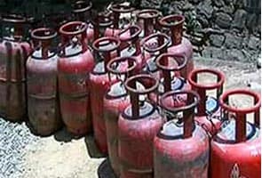 Cash Subsidy to LPG Consumers has Stopped Leakages: Prime Minister Cash Subsidy to LPG Consumers has Stopped Leakages: Prime Minister