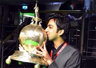 पंकज आडवाणी ने फिर जीता विश्व बिलियर्ड्स खिताब, तीन ग्रैंड डबल बनाए