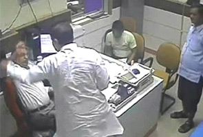 सीसीटीवी कैमरे में कैद हुई आम आदमी पार्टी के नेता की दबंगई