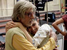 Amitabh Bachchan Wraps Up <i>Piku</i> Shoot, Says Tough Leaving Kolkata