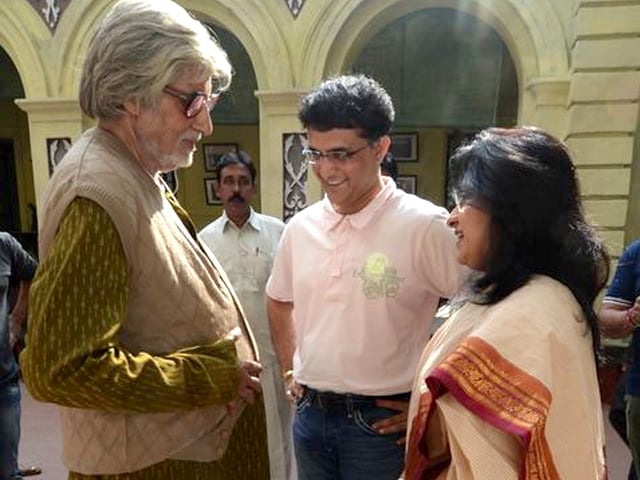 Amitabh Bachchan and Saurav Ganguly, 'Greats' on Piku Set