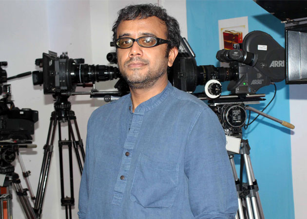 Dibakar Banerjee : Smoke, Dirt Needed to Sell Reality