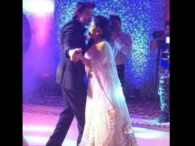 When Arpita Khan, Hrithik Roshan Danced Like Nobody Was Watching
