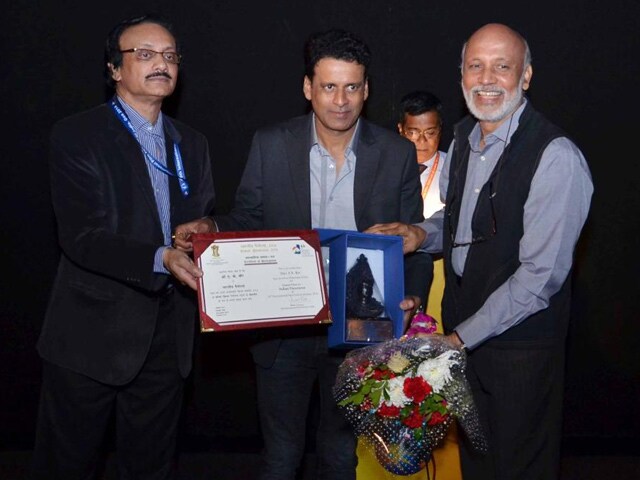 IFFI 2014: Manoj Bajpayee Gets Nostalgic at Indian Panorama Opening Ceremony