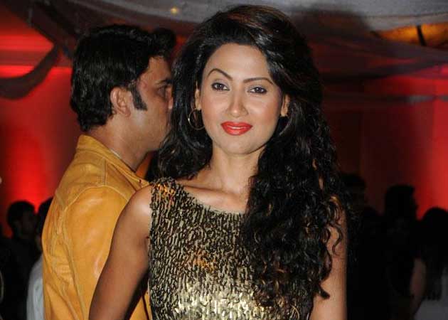 <i>Bigg Boss 8</i>: Nigaar Khan 'Excited' About Being Wild Card Entry