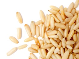 High Zinc Foods: क्यों होती है जिंक की जरूर, जानें फायदे, कमी के नुकसान और जिंक से भरे फूड्स High Zinc Foods: क्यों होती है जिंक की जरूर, जानें फायदे, कमी के नुकसान और जिंक से भरे फूड्स