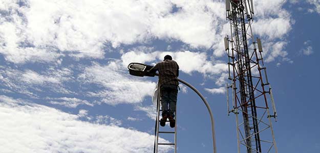 India to Invest $4 Billion to Tackle Power Theft