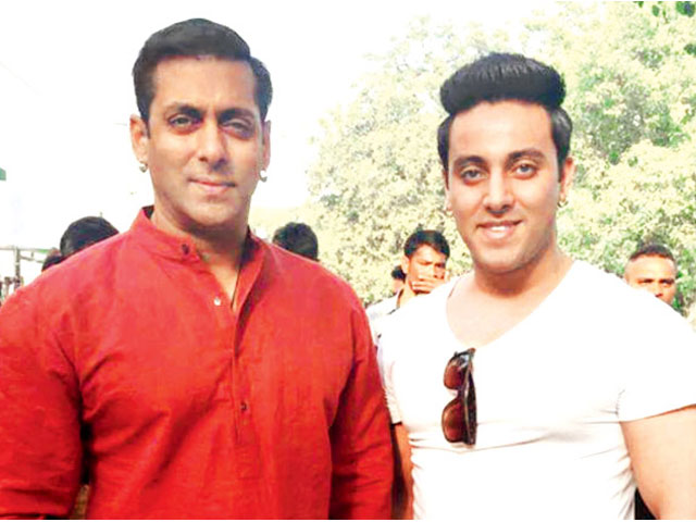 Meet Salman Khan's Younger Version in <i>Bajrangi Bhaijaan</i>