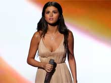 Selena Gomez Gets Teary Eyed at American Music Awards