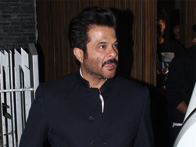 Anil Kapoor to Celebrate 58th Birthday in Dubai With Sonam, Rhea, Sunita