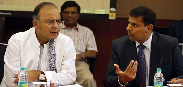 जेटली ने रघुराम राजन के 'अच्छे काम' की तारीफ की, कहा- उत्तराधिकारी की घोषणा जल्द होगी