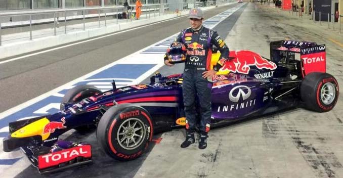 F1: Toro Rosso Confirms Carlos Sainz Jr for 2015 Season