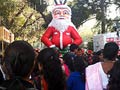 रवीश कुमार की कलम से : क्रिसमस के दिन पार्क स्ट्रीट