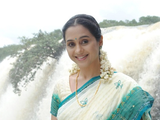 Former South Actress Devayani is Now a School Teacher