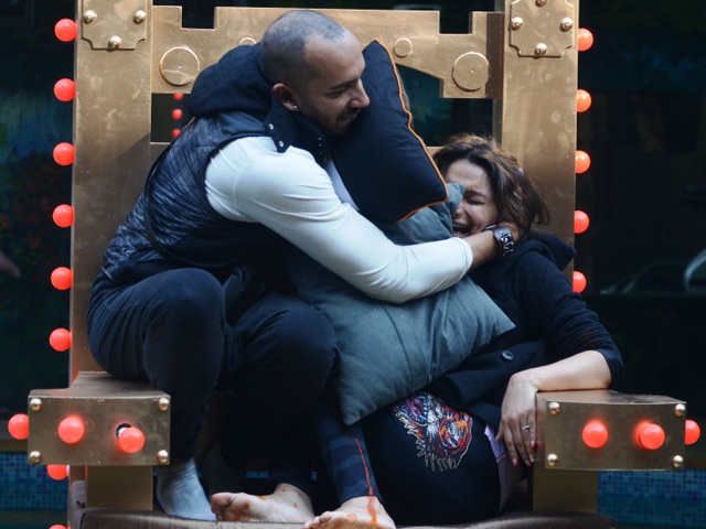 <i>Bigg Boss 8</i> Becomes a <i>Game of Thrones</i>, With Dimpy vs Ali