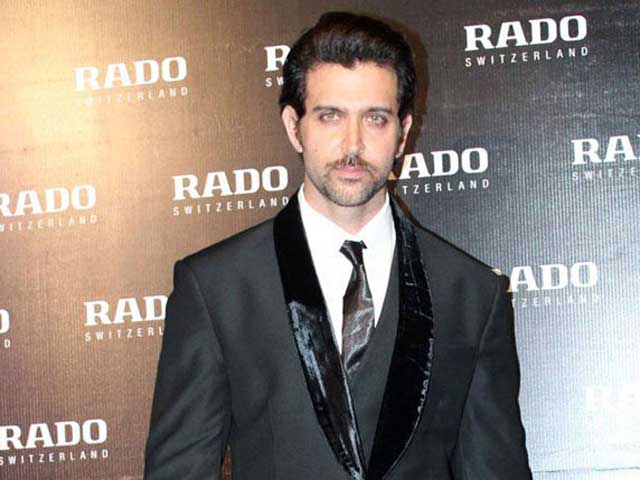 Hrithik Roshan Asks Cops to Block Fake E-Mail Account