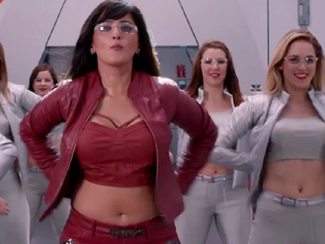 Sonakshi Sinha: Don't Want my Southern Film Career to End with <i>Lingaa</i>