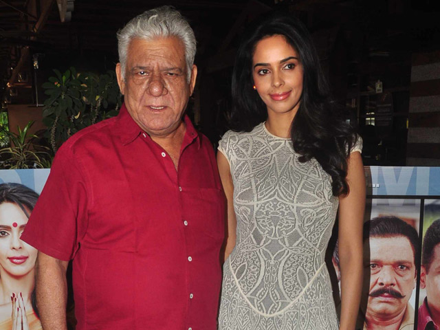 Mallika Sherawat: I Was Uncomfortable Doing Bold Scenes With Om Puri