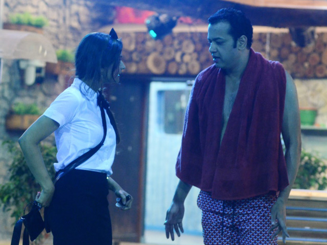 <i>Bigg Boss 8</i>: Dimpy's Encounter With Ex-Husband Rahul Mahajan