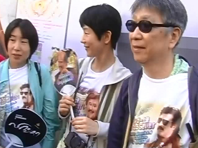 In Chennai, Rajinikanth's <i>Lingaa</i> Watched by Fans All the Way From Japan