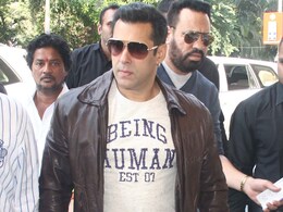 Salman Khan Hit-and-Run Case: Actor in Court, Accompanied by Sisters Salman Khan Hit-and-Run Case: Actor in Court, Accompanied by Sisters