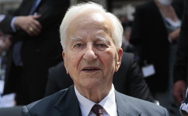 Former German President Richard von Weizsaecker Dies at 94