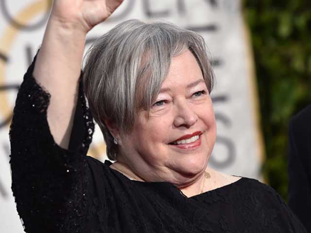 Golden Globes 2015: Kathy Bates Hurts Foot Mid-Show But is 'Fine Now'