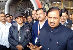 उड्डयन मंत्री ने एयर इंडिया को उबारने का दिलाया भरोसा उड्डयन मंत्री ने एयर इंडिया को उबारने का दिलाया भरोसा