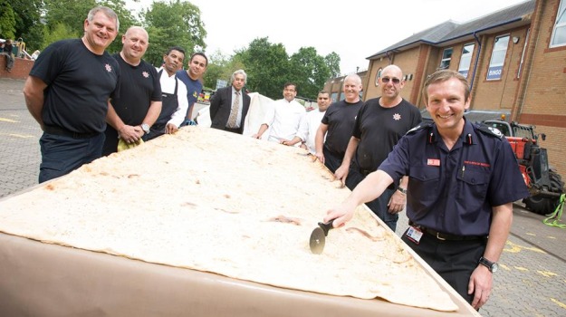 The Biggest Naan the World Has Ever Seen!