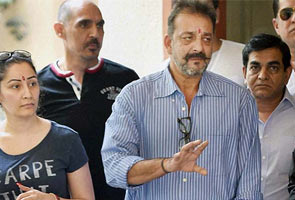 साल के आख़िर तक संजय दत्त की सज़ा होगी खत्म!