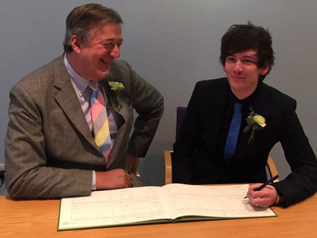 British Actor Stephen Fry Marries Boyfriend