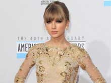 Taylor Swift Sends $1,989 Cheque to Fan