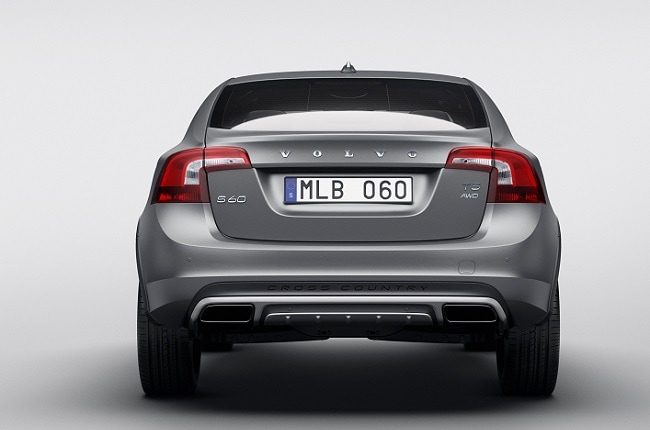 Volvo S60 Cross Country rear profile