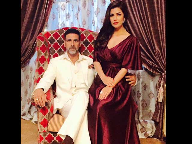 First Look: Akshay Kumar, Nimrat Kaur in Airlift