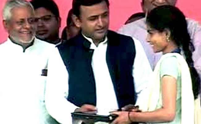 Akhilesh Yadav Brings Back Free Laptops, But Only For A Select Few