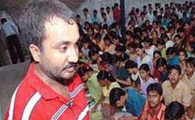 Super 30 Founder Anand Kumar Gets Maharshi Ved Vyas Award
